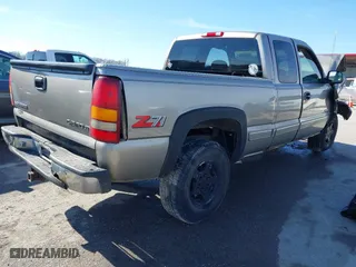 1999 Chevrolet Silverado 1500 LT with VIN 2GCEK19T5X1181582, listed as a IAAI auction lot 41478706 with 175,534 mi miles. Bid and sale history available at carsss.com. Image 4.
