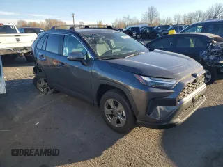 2024 Toyota RAV4 XLE with VIN 2T3P1RFV4RC483201, listed as a Copart auction lot 83233974 with 1,294 mi miles and Salvage Title. Bid and sale history available at carsss.com. Image 4.