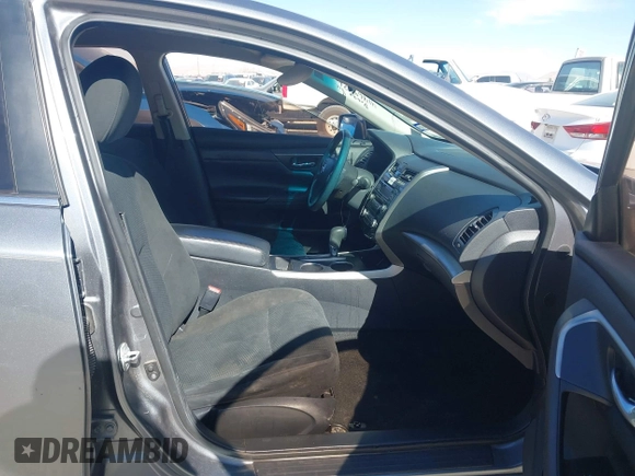 2015 Nissan Altima 2.5 SV with VIN 1N4AL3AP5FC484561, listed as a IAAI auction lot 41469626 with 150,509 mi miles. Bid and sale history available at carsss.com. Image 5.