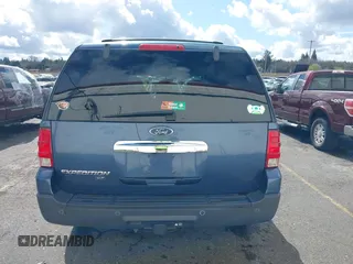 2004 Ford Expedition Special Service with VIN 1FMFU16L24LA56074, listed as a IAAI auction lot 41803262 with 86,169 mi miles. Bid and sale history available at carsss.com. Image 16.