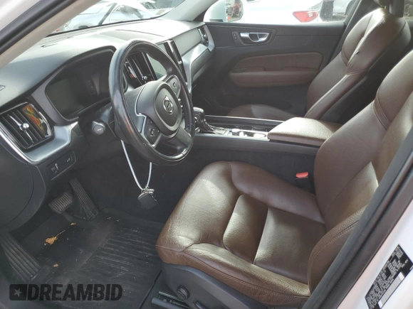2018 Volvo XC60 Momentum with VIN LYV102RK3JB109951, listed as a Copart auction lot 81934264 with 96,916 mi miles and Salvage Title. Bid and sale history available at carsss.com. Image 7.
