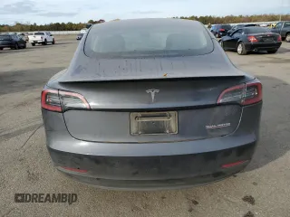 2023 Tesla Model 3 Performance z VIN 5YJ3E1EC4PF488873, wystawiony jako Copart lot #78991994 z przebiegiem 26 452 mil mil oraz Szkoda całkowita • Salvage title. Historia ofert i sprzedaży dostępna na DreamBid. Obrazek 6.