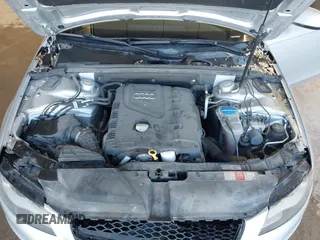 2012 Audi A4 Premium Plus z VIN WAUEFAFL8CN017631, wystawiony jako IAAI lot #41689344 z przebiegiem 170 838 mil mil oraz . Historia ofert i sprzedaży dostępna na DreamBid. Obrazek 10.