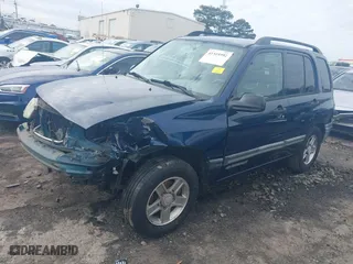 2004 Chevrolet Tracker with VIN 2CNBE134746901695, listed as a IAAI auction lot 41519592 with 295969 miles. Bid and sale history available at carsss.com. Image 19.