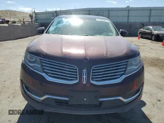 2017 Lincoln MKX Reserve with VIN 2LMPJ8LR7HBL19751, listed as a Copart auction lot 61425825 with 97,757 mi miles and Salvage title. Bid and sale history available at DreamBid. Image 5.