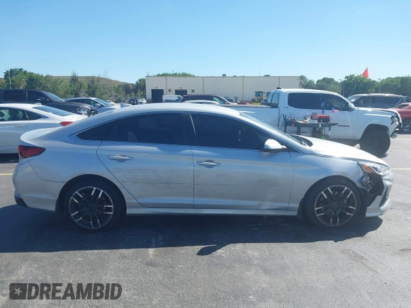 2019 Hyundai Sonata SE with VIN 5NPE24AF3KH810903, listed as a IAAI auction lot 41831371 with 68,317 mi miles and . Bid and sale history available at carsss.com. Image 13.