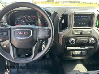 2021 GMC Sierra 1500 with VIN 3GTP8AEF4MG110674, listed as a Copart auction lot 81534724 with 57,979 mi miles and Clean Title. Bid and sale history available at DreamBid. Image 9.