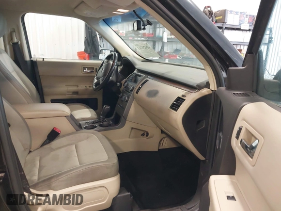 2014 Ford Flex SE z VIN 2FMGK5B81EBD10362, wystawiony jako IAAI lot #42429713 z przebiegiem 116 269 mil mil oraz . Historia ofert i sprzedaży dostępna na DreamBid. Obrazek 5.