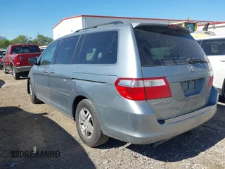 2007 Honda Odyssey EX-L with VIN 5FNRL386X7B138990, listed as a IAAI auction lot 41823648 with 225,962 mi miles. Bid and sale history available at carsss.com. Image 3.