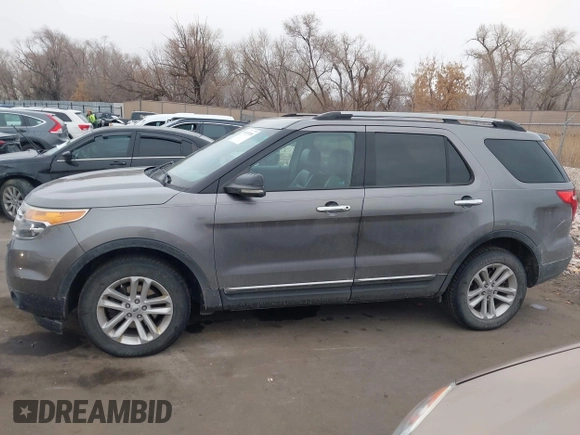 2011 Ford Explorer XLT with VIN 1FMHK8D84BGA89749, listed as a IAAI auction lot 41409288 with 171,938 mi miles and . Bid and sale history available at carsss.com. Image 14.