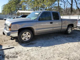 2006 Chevrolet Silverado 1500 LT1 with VIN 2GCEC19V861277252, listed as a Copart auction lot 43151185 with 92,566 mi miles and Salvage Title. Bid and sale history available at carsss.com. Image 1.