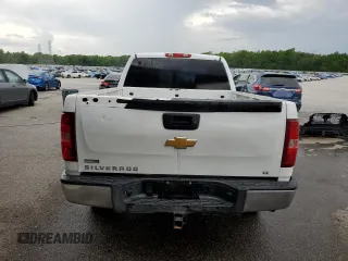 2009 Chevrolet Silverado 1500 LT with VIN 1GCEK29059Z137569, listed as a Copart auction lot 54386425 with 363,955 mi miles and Clean Title. Bid and sale history available at carsss.com. Image 6.