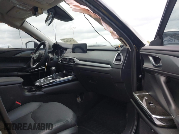 2022 Mazda CX-9 Touring Plus z VIN JM3TCBAYXN0613830, wystawiony jako IAAI lot #41942849 z przebiegiem 50 193 mil mil oraz . Historia ofert i sprzedaży dostępna na DreamBid. Obrazek 5.