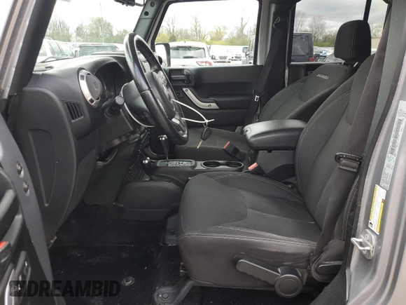 2017 Jeep Wrangler Unlimited Sahara с VIN 1C4BJWEG5HL658549, выставлен на аукционе Copart как лот 53947905 с пробегом 145 499 миль миль и Списание • Salvage title. История ставок и продаж доступна на DreamBid. Изображение 7.