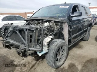 2015 Cadillac Escalade Premium z VIN 1GYS4CKJXFR187329, wystawiony jako Copart lot #42336825 z przebiegiem Nie podano mil oraz Szkody całkowita. Historia ofert i sprzedaży dostępna na DreamBid. Obrazek 1.