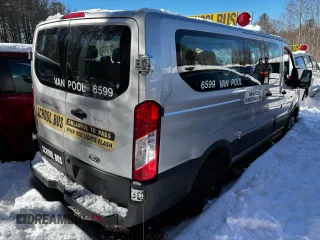 2016 Ford Transit XL z VIN 1FMZK1ZM1GKB38833, wystawiony jako Copart lot #45767975 z przebiegiem 203 400 mil mil oraz Czysty tytuł • Clean title. Historia ofert i sprzedaży dostępna na DreamBid. Obrazek 4.