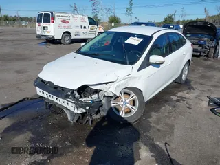 2013 Ford Focus SE with VIN 1FADP3F29DL178636, listed as a IAAI auction lot 40982395 with 1 mi miles. Bid and sale history available at carsss.com. Image 17.