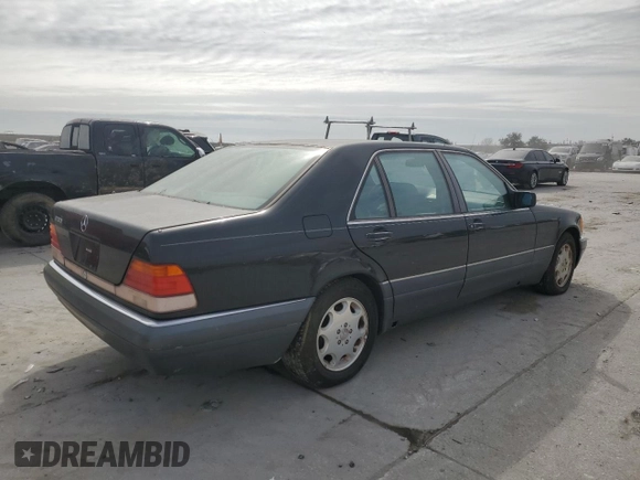 1995 Mercedes-Benz S with VIN WDBGA51E2SA215698, listed as a Copart auction lot 43001745 with Not Provided miles and Clean Title. Bid and sale history available at DreamBid. Image 3.