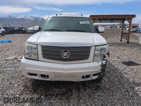 2005 Cadillac Escalade with VIN 1GYEK63N75R191326, listed as a Copart auction lot 52216355 with 177,330 mi miles and Salvage title. Bid and sale history available at DreamBid. Image 5.