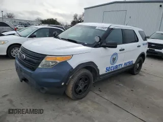 2013 Ford Utility Police Interceptor with VIN 1FM5K7AR2DGB08473, listed as a Copart auction lot 45728965 with 202,881 mi miles and Clean Title. Bid and sale history available at carsss.com. Image 1.