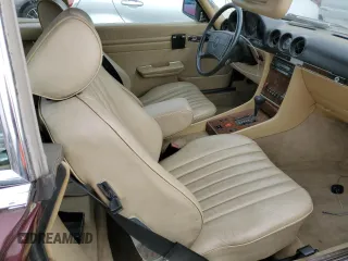 1988 Mercedes-Benz 560 SL with VIN WDBBA48D0JA088868, listed as a Copart auction lot 83309994 with 161,517 mi miles and Clean Title. Bid and sale history available at carsss.com. Image 10.
