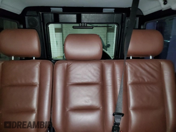 2011 Mercedes-Benz G-Class G 550 with VIN WDCYC3HF4BX191723, listed as a Copart auction lot 75318424 with 71,685 mi miles and Clean Title. Bid and sale history available at carsss.com. Image 10.