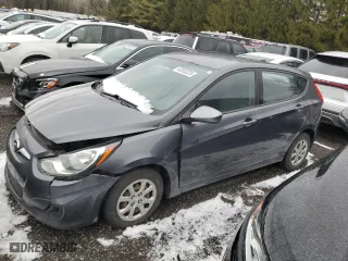 2013 Hyundai Accent GL with VIN KMHCT5AE4DU059431, listed as a Copart auction lot 43833235 with 1 mi miles and Salvage Title. Bid and sale history available at carsss.com. Image 1.