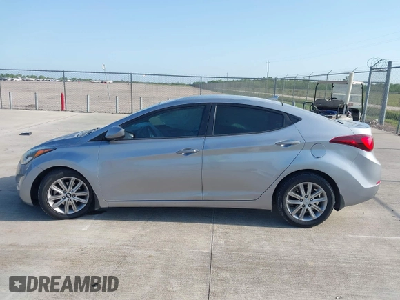2015 Hyundai Elantra SE z VIN 5NPDH4AE8FH598295, wystawiony jako IAAI lot #42016527 z przebiegiem 119 958 mil mil oraz . Historia ofert i sprzedaży dostępna na DreamBid. Obrazek 14.