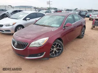 2017 Buick Regal Sport Touring with VIN 2G4GL5EX6H9119306, listed as a IAAI auction lot 37564127 with 1 mi miles. Bid and sale history available at carsss.com. Image 2.