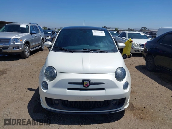 2016 FIAT 500 Abarth z VIN 3C3CFFFH9GT120926, wystawiony jako IAAI lot #42528081 z przebiegiem 98 271 mil mil oraz . Historia ofert i sprzedaży dostępna na DreamBid. Obrazek 12.