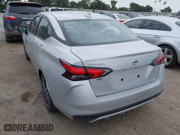 2021 Nissan Versa SV z VIN 3N1CN8EV9ML876627, wystawiony jako IAAI lot #42297873 z przebiegiem 72 216 mil mil oraz . Historia ofert i sprzedaży dostępna na DreamBid. Obrazek 3.