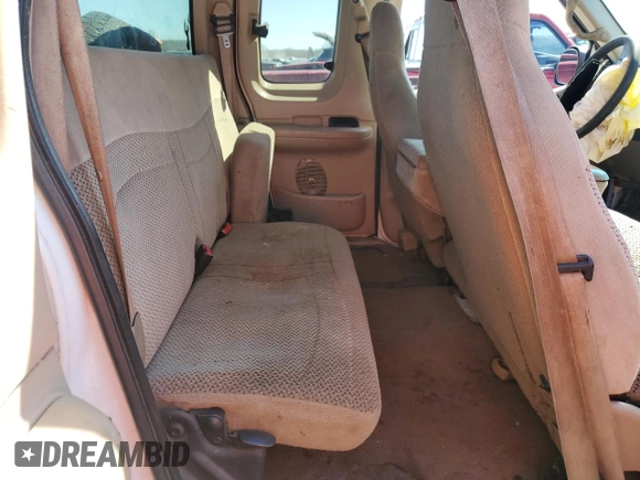 2000 Ford F-150 XL with VIN 1FTRX17W0YNA69594, listed as a Copart auction lot 46800035 with Not provided miles and Non repairable. Bid and sale history available at DreamBid. Image 10.