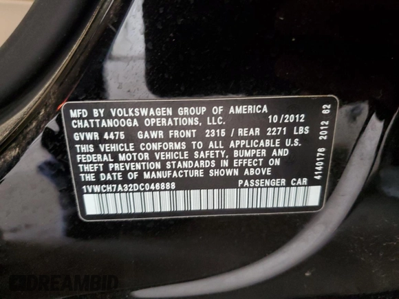 2013 Volkswagen Passat SEL Premium z VIN 1VWCH7A32DC046888, wystawiony jako Copart lot #55735385 z przebiegiem 265 379 mil mil oraz Czysty tytuł • Clean title. Historia ofert i sprzedaży dostępna na DreamBid. Obrazek 12.