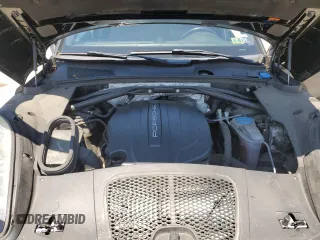 2017 Porsche Macan z VIN WP1AA2A51HLB02455, wystawiony jako Copart lot #65446845 z przebiegiem 74 195 mil mil oraz Szkoda całkowita • Salvage title. Historia ofert i sprzedaży dostępna na DreamBid. Obrazek 12.