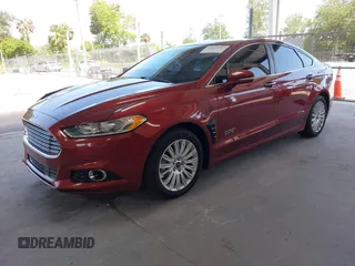 2014 Ford Fusion Titanium с VIN 3FA6P0SU3ER126548, выставлен на аукционе IAAI как лот 42634957 с пробегом 111 580 миль миль и . История ставок и продаж доступна на DreamBid. Изображение 17.