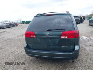 2005 Toyota Sienna CE with VIN 5TDZA23C15S313939, listed as a IAAI auction lot 41952894 with 268,191 mi miles. Bid and sale history available at carsss.com. Image 16.