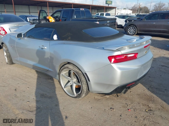 2018 Chevrolet Camaro 1LT with VIN 1G1FB3DX4J0119550, listed as a IAAI auction lot 41491184 with 119,875 mi miles. Bid and sale history available at carsss.com. Image 3.