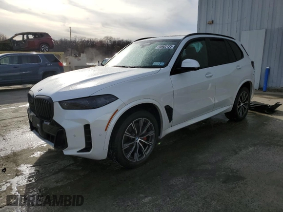 2024 BMW X5 xDrive40i z VIN 5UX23EU05R9U48829, wystawiony jako Copart lot #49902435 z przebiegiem Nie podano mil oraz Szkody całkowita. Historia ofert i sprzedaży dostępna na DreamBid. Obrazek 1.