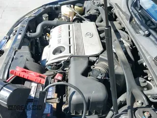2005 Toyota Camry XLE with VIN 4T1BF30K65U093936, listed as a IAAI auction lot 43350306 with 238,102 mi miles and . Bid and sale history available at DreamBid. Image 12.