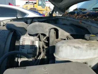 2003 Chevrolet Silverado 1500HD LS с VIN 1GCGC13U73F142440, выставлен на аукционе IAAI как лот 43456872 с пробегом 269 072 миль миль и . История ставок и продаж доступна на DreamBid. Изображение 12.