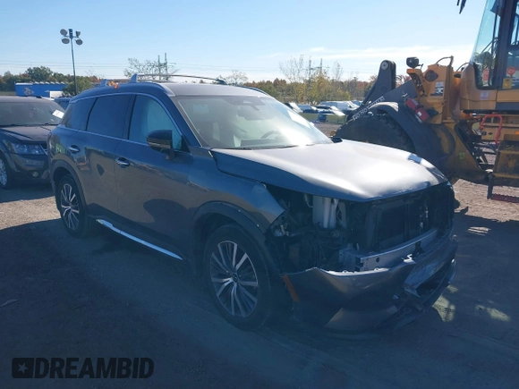 2023 Infiniti QX60 Sensory z VIN 5N1DL1GS7PC333208, wystawiony jako IAAI lot #40616891 z przebiegiem 11 930 mil mil oraz . Historia ofert i sprzedaży dostępna na DreamBid. Obrazek 1.