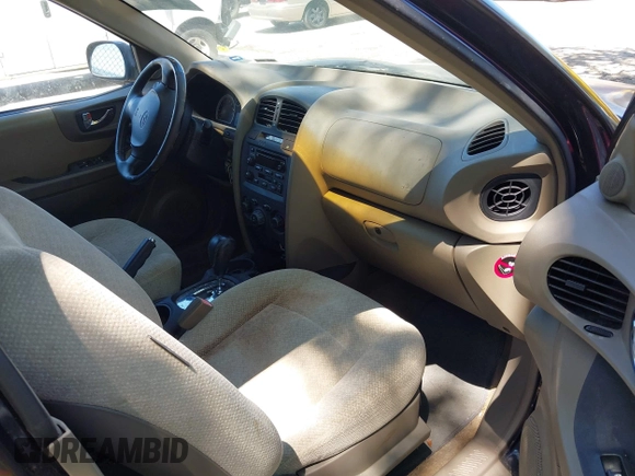 2005 Hyundai Santa Fe GLS z VIN KM8SC13D45U999254, wystawiony jako IAAI lot #41990228 z przebiegiem 154 188 mil mil oraz . Historia ofert i sprzedaży dostępna na DreamBid. Obrazek 5.