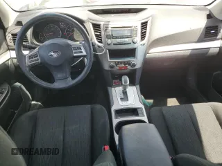 2014 Subaru Outback 2.5i with VIN 4S4BRCAC7E3272944, listed as a Copart auction lot 61164435 with 117,391 mi miles and Salvage title. Bid and sale history available at DreamBid. Image 8.