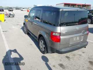 2008 Honda Element EX with VIN 5J6YH287X8L003386, listed as a IAAI auction lot 42110666 with 291,685 mi miles and . Bid and sale history available at DreamBid. Image 3.