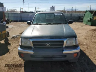 2000 Toyota Tacoma PreRunner with VIN 4TASM92N1YZ680858, listed as a Copart auction lot 47005745 with 333,428 mi miles and Salvage title. Bid and sale history available at DreamBid. Image 5.