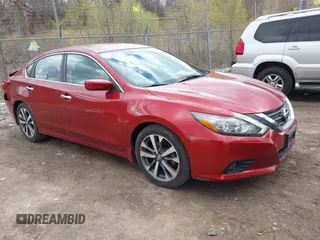 2017 Nissan Altima SR with VIN 1N4AL3AP4HC139007, listed as a IAAI auction lot 42045517 with 54,241 mi miles and . Bid and sale history available at carsss.com. Image 1.