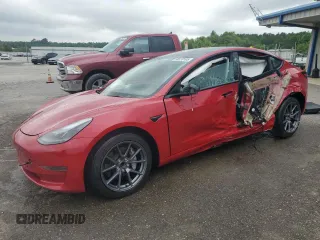 2023 Tesla Model 3 z VIN 5YJ3E1EA7PF709459, wystawiony jako Copart lot #58378105 z przebiegiem 9 842 mil mil oraz Szkoda całkowita • Salvage title. Historia ofert i sprzedaży dostępna na DreamBid. Obrazek 1.