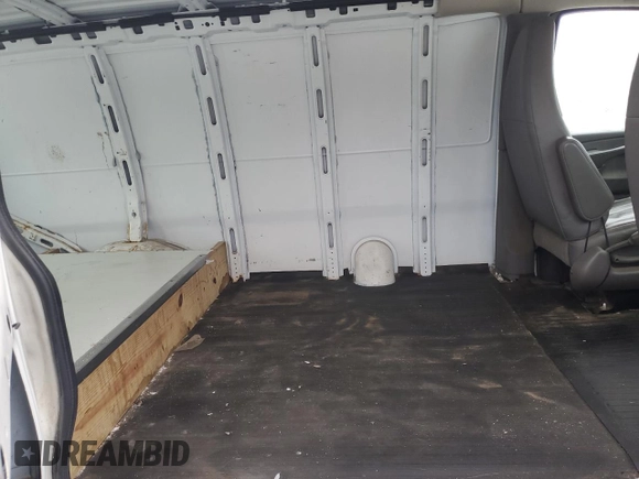 2011 Chevrolet Express Cargo with VIN 1GCSGAFX9B1120052, listed as a Copart auction lot 83768004 with 112,142 mi miles and Clean title. Bid and sale history available at DreamBid. Image 11.