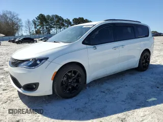 2018 Chrysler Pacifica Touring L Plus with VIN 2C4RC1EG3JR168247, listed as a Copart auction lot 49660405 with 262,393 mi miles and Salvage title. Bid and sale history available at DreamBid. Image 1.