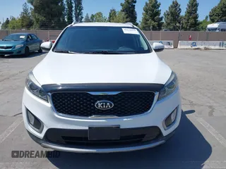 2017 Kia Sorento EX with VIN 5XYPHDA1XHG277668, listed as a IAAI auction lot 42178919 with 118,189 mi miles and . Bid and sale history available at carsss.com. Image 12.